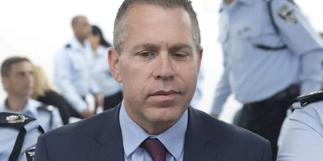 Дебати в РБ ООН: посол Ізраїлю показав іранські ракети над мечеттю “Аль-Акса”