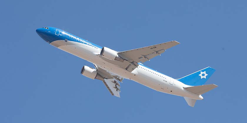 Інтернет та протиракетний захист: що ще є в літаку «Крило Сіону»?