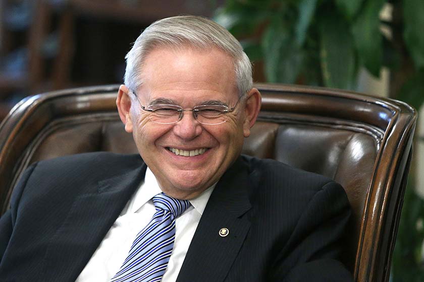 Присяжні в США визнали проізраїльського сенатора Боба Менендеса винним у хабарництві