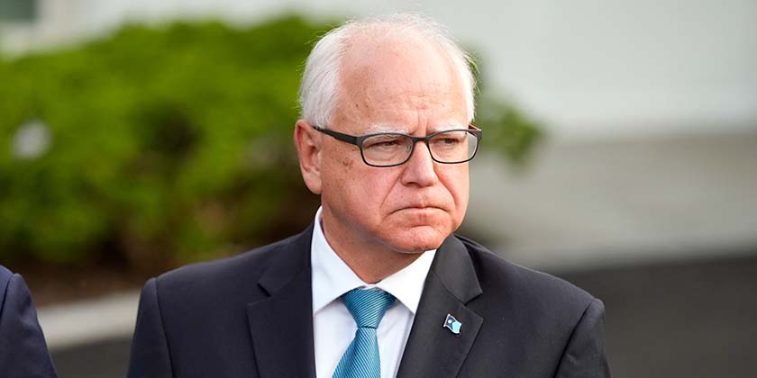 Камала Харріс визначилася з кандидатом у віце-президенти: ним стане Тім Уолц