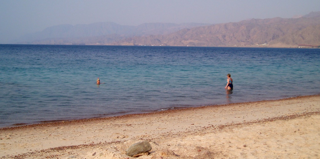 Незважаючи на попередження: понад 100 тисяч ізраїльтян вирушили у серпні на відпочинок до Єгипту та Йорданії