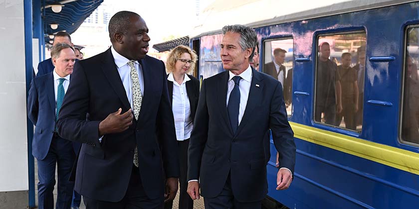 Західні дипломати у Києві: заборона на використання далекобійної зброї буде знята?