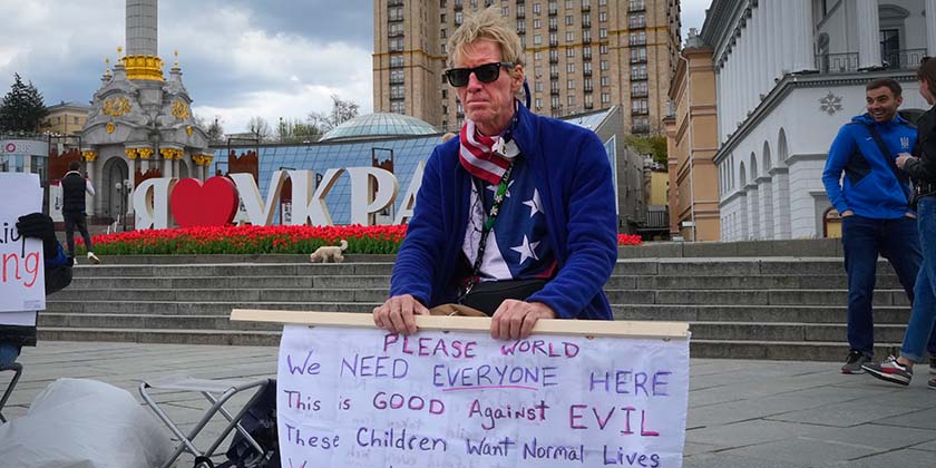 Вчинивший замах на Дональда Трампа та його дивна книга про Україну