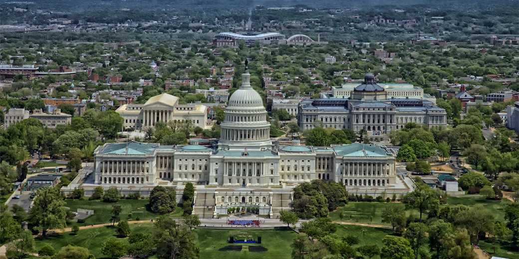 Не лише Абу-Мазену — всім власникам палестинських паспортів відмовлять у візі до США