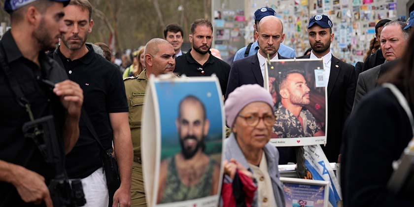 Глава МЗС Франції підтримав заклик Макрона до ембарго на постачання зброї Ізраїлю