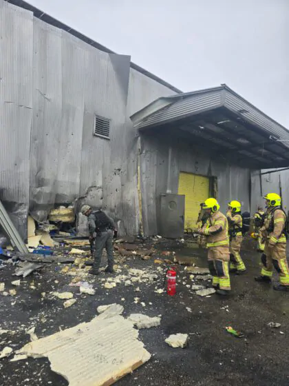Обстріл півночі: ракета влучила в завод у Маалоті, поранена жінка