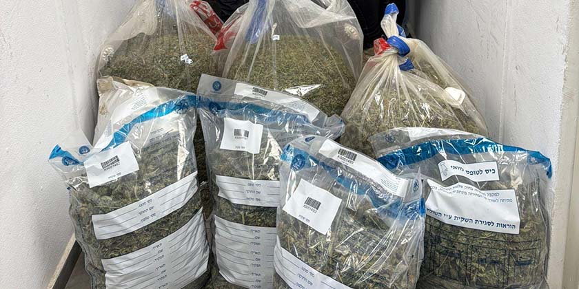 Поліцейський собака Дона знайшла в Лакії схованку з великою партією марихуани