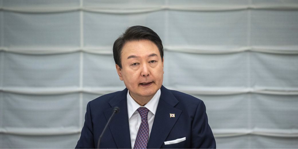 У Південній Кореї введено воєнний стан: президент звинуватив опозицію у спробі перевороту