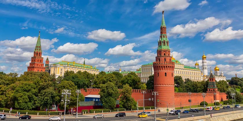 Українські безпілотники другу ніч поспіль атакували Москву