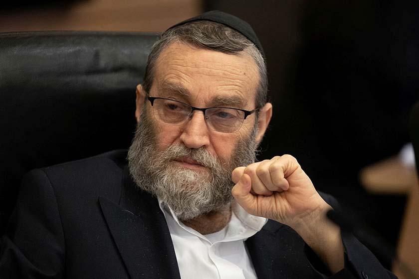 Ультраортодокси погрожують підвищенням цін на сигарети в дьюті-фрі, щоб просунути законопроект про ухилення від призову