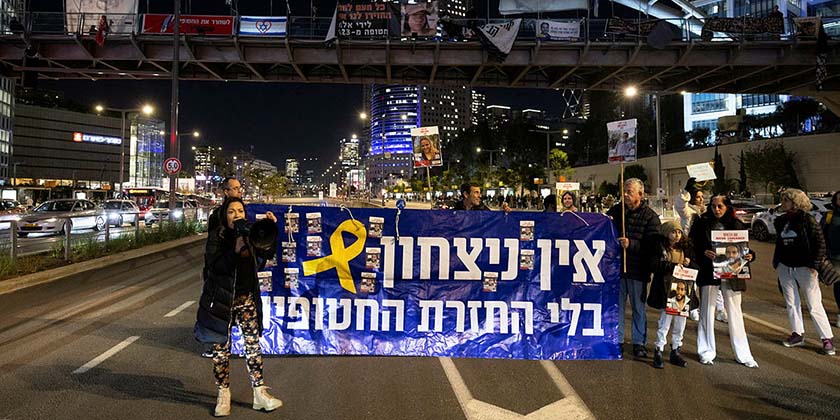 Джерела в переговорній групі: те, що нам пропонують посередники, більше не актуально