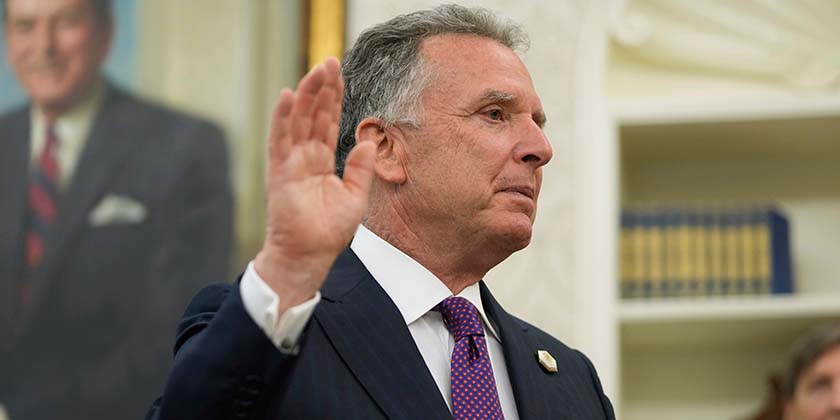 Стів Віткофф відвідає Росію напередодні завершення дедлайну Трампа щодо припинення війни в Україні