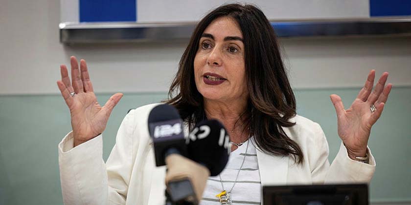 Регев про дії поліції на акції протесту, де повалили на землю фотографа з Walla: «Відмінна робота»