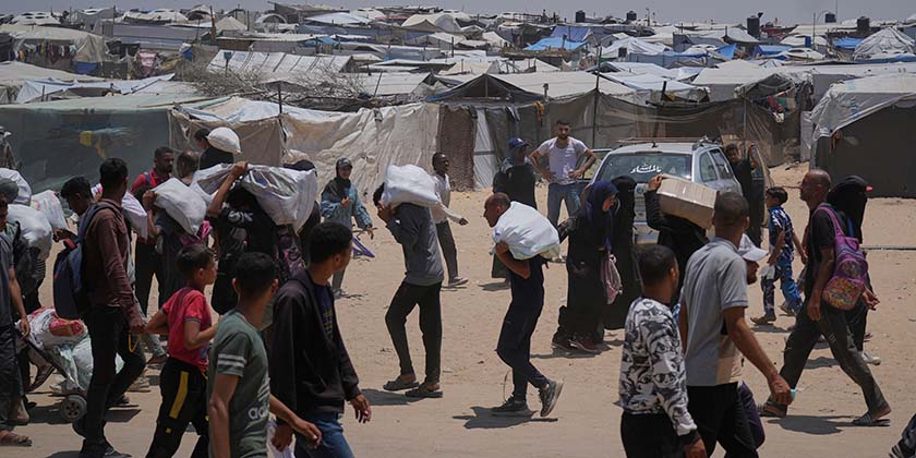 Сенатори-демократи вимагають припинити фінансування GHF та розслідувати його роль у голоді в Газі