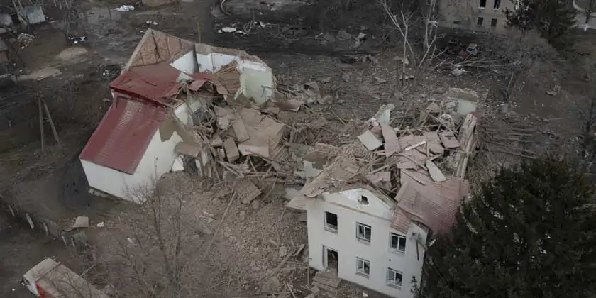 Російські військові вбили літніх людей у черзі за пенсією