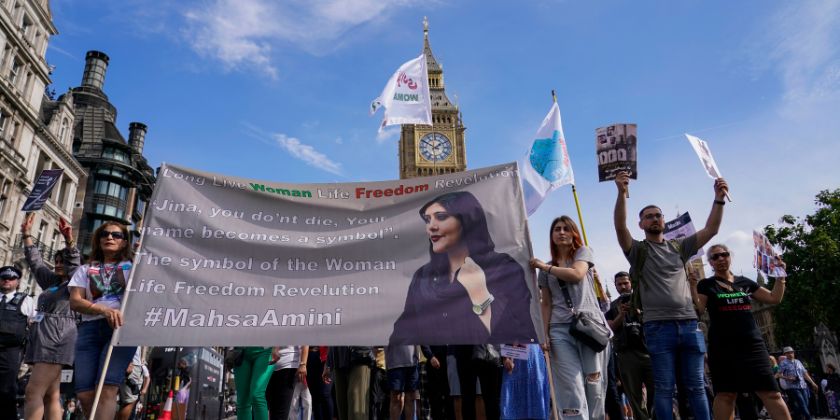 В Ірані та за кордоном відзначають три роки руху «Жінка, життя, свобода»