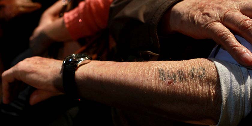 Уряд Німеччини виділить понад $1 млрд на догляд вдома для тих, хто пережив Голокост