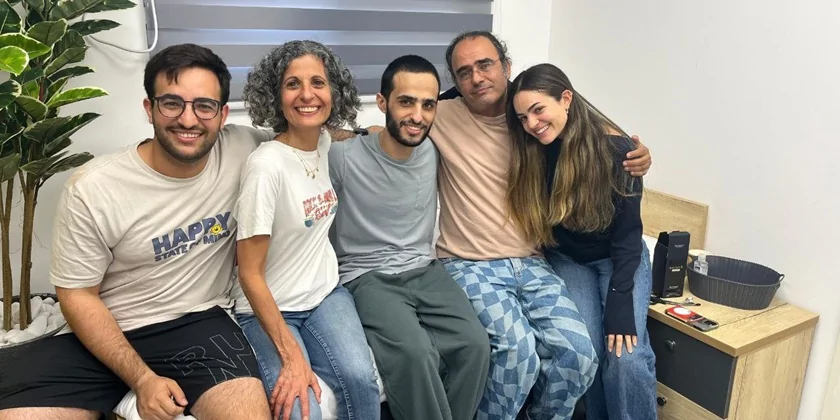 Командувач ВПС особисто доправив Німрода Коена до лікарні