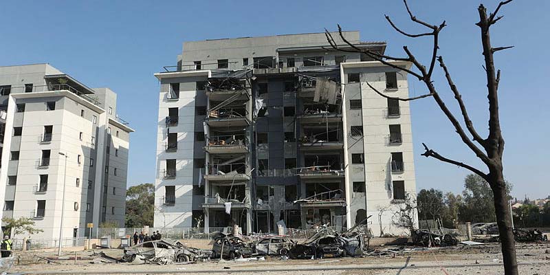 Відновлення будівель, пошкоджених у війні з Іраном, зупинилося на п’ять місяців