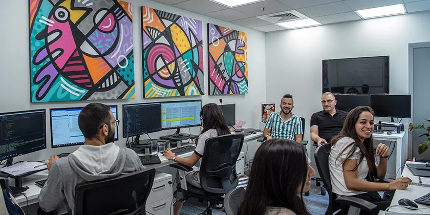 В яких містах Ізраїлю найвищі зарплати?